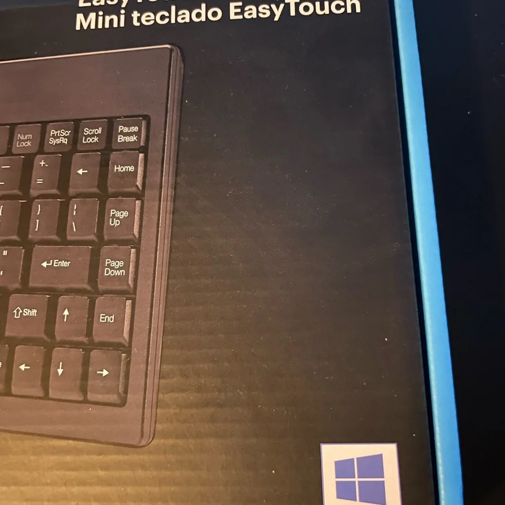 ADESSO EASY TOUCH MINI KEYBOARD
